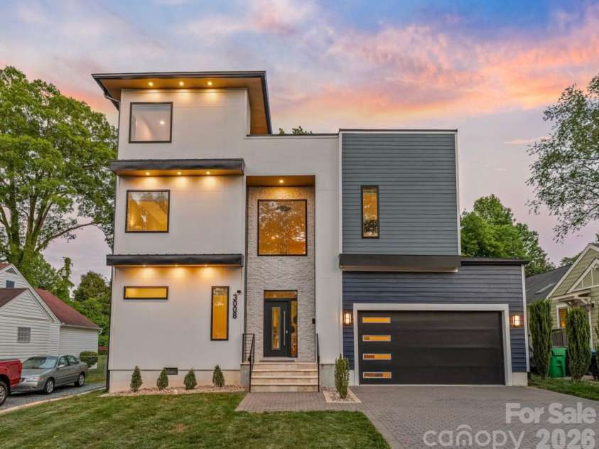 3008 Holt Street, Charlotte, NC 28205.  MLS# CAR4378833, YatesRealty ID 24460. 