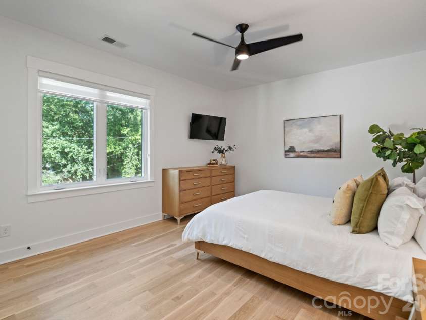 3008 Holt Street, Charlotte, NC 28205.  MLS# CAR4378833, YatesRealty ID 24460. 