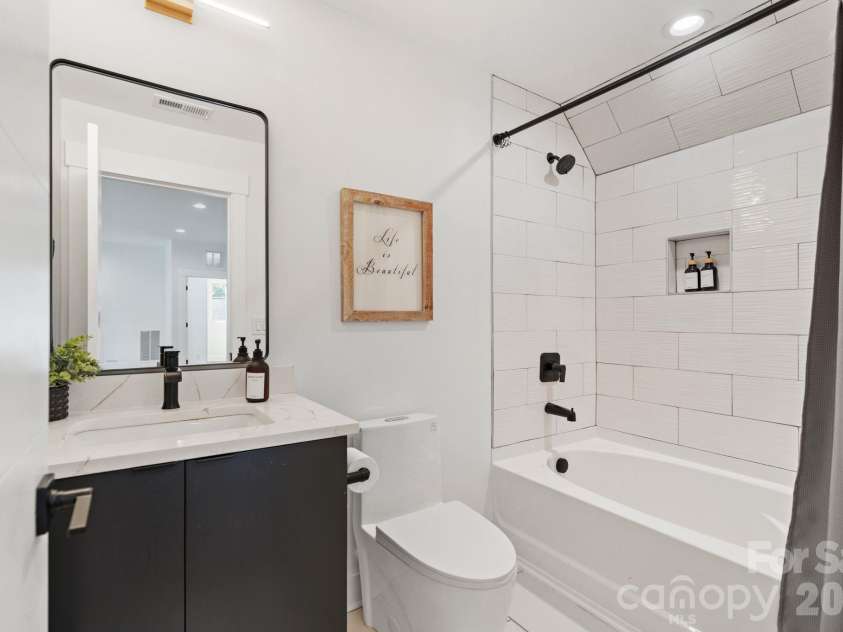 3008 Holt Street, Charlotte, NC 28205.  MLS# CAR4378833, YatesRealty ID 24460. 