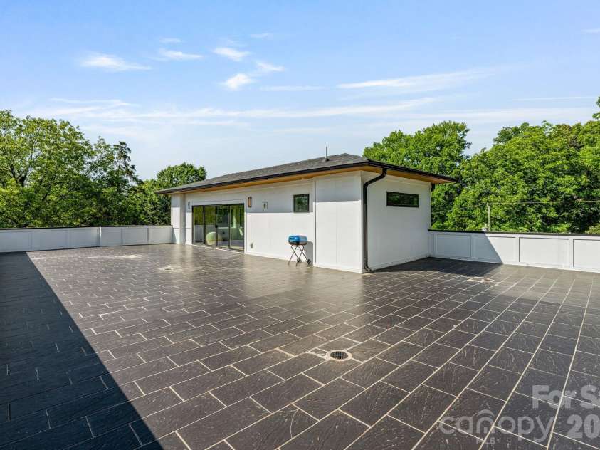 3008 Holt Street, Charlotte, NC 28205.  MLS# CAR4378833, YatesRealty ID 24460. 