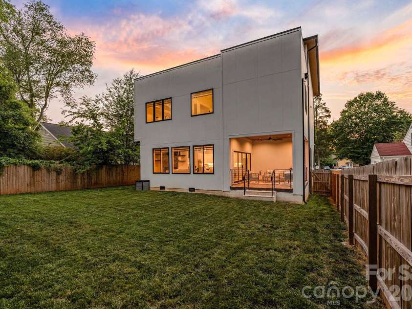 3008 Holt Street, Charlotte, NC 28205.  MLS# CAR4378833, YatesRealty ID 24460. 