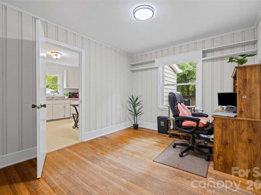 2242 Markham Court, Charlotte, NC 28205.  MLS# CAR4377565, YatesRealty ID 24461. 