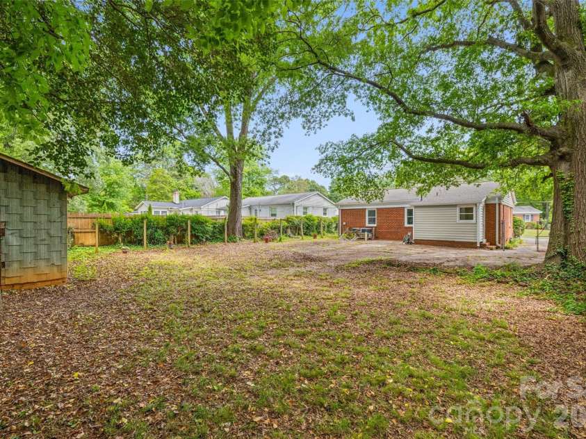 2242 Markham Court, Charlotte, NC 28205.  MLS# CAR4377565, YatesRealty ID 24461. 