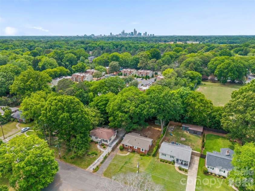 2242 Markham Court, Charlotte, NC 28205.  MLS# CAR4377565, YatesRealty ID 24461. 