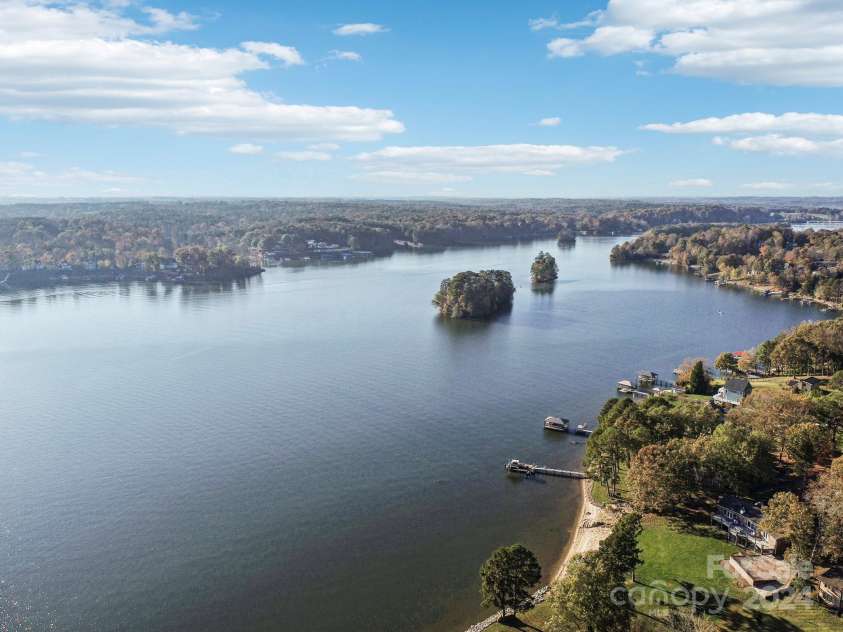 151 River Ridge Lane, Statesville, NC 28677.  MLS# CAR4177532, YatesRealty ID 24462. 