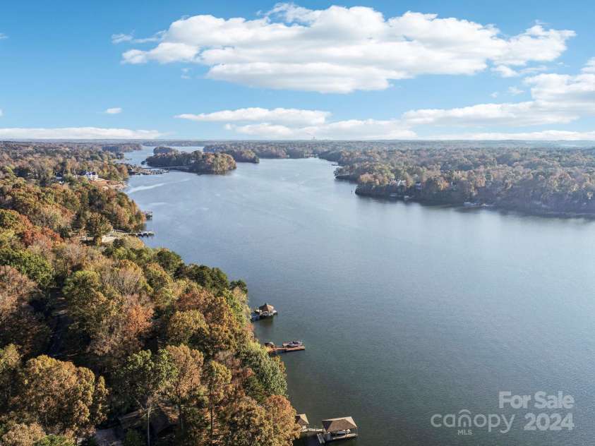 151 River Ridge Lane, Statesville, NC 28677.  MLS# CAR4177532, YatesRealty ID 24462. 