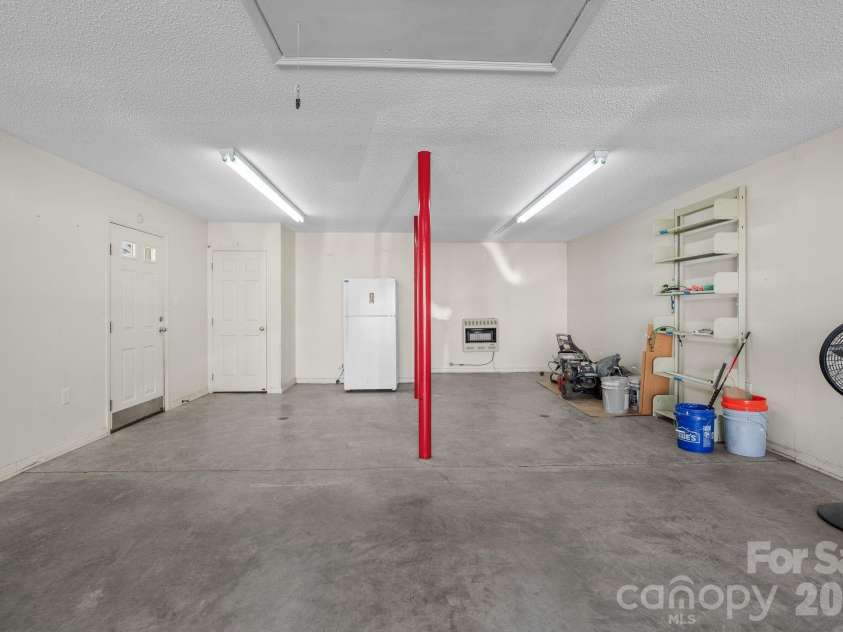 2 Gatehouse Court, Asheville, NC 28803.  MLS# CAR4382127, YatesRealty ID 24463. Oversized 2 car garage