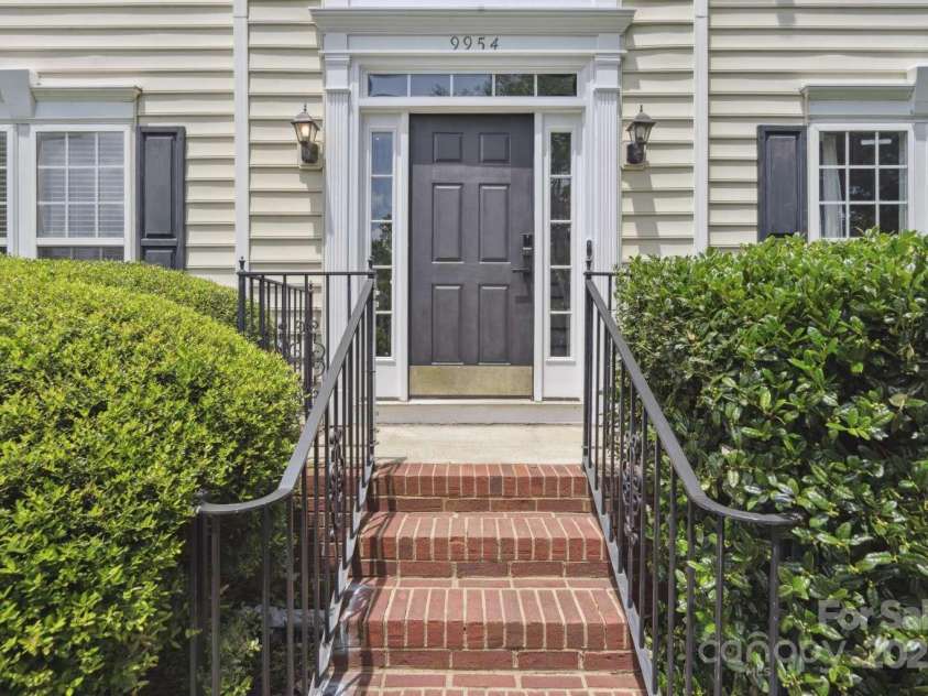 9954 Mitchell Glen Drive, Charlotte, NC 28277.  MLS# CAR4273008, YatesRealty ID 24463. 