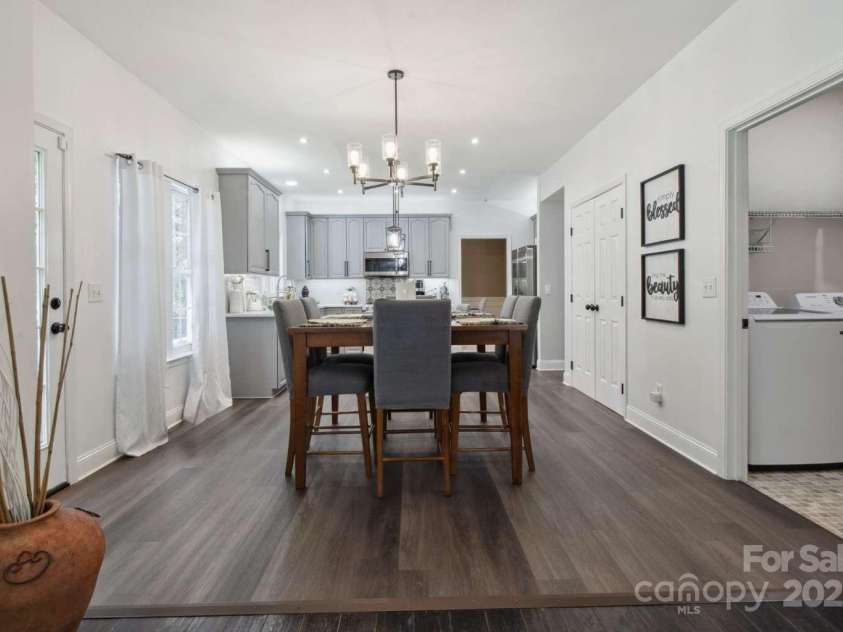 9954 Mitchell Glen Drive, Charlotte, NC 28277.  MLS# CAR4273008, YatesRealty ID 24463. 