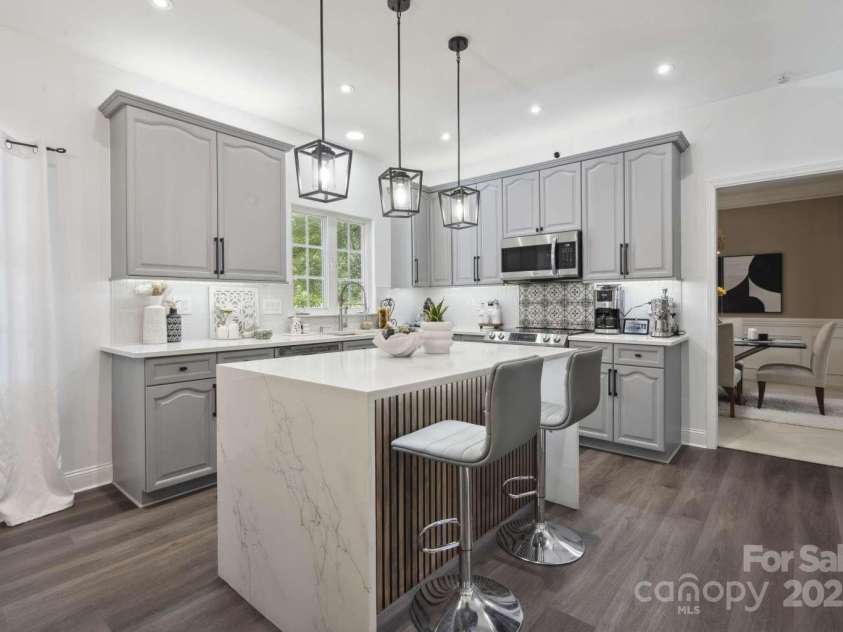 9954 Mitchell Glen Drive, Charlotte, NC 28277.  MLS# CAR4273008, YatesRealty ID 24463. 