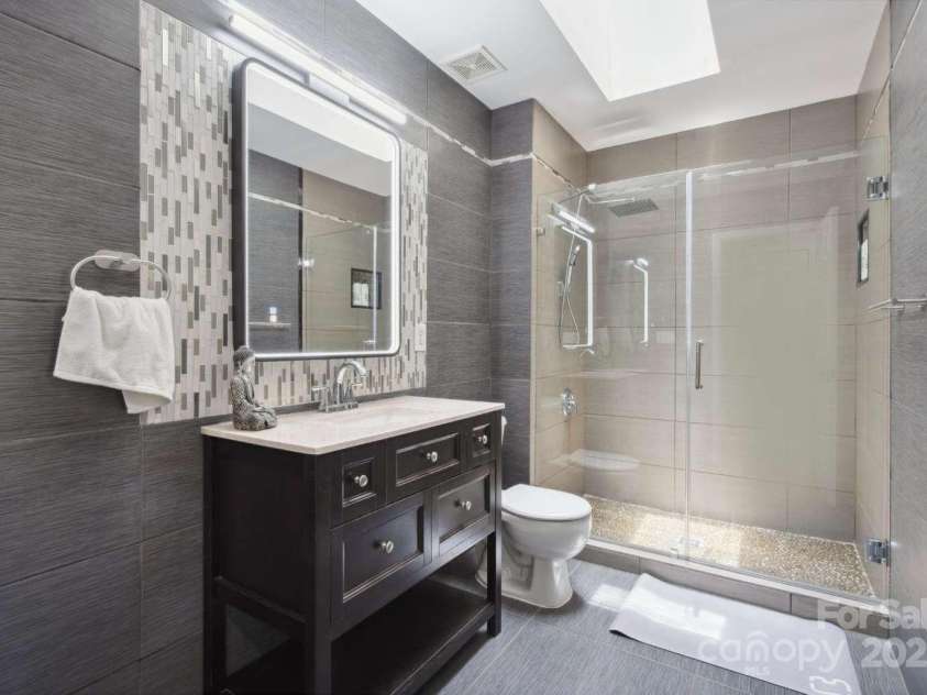 9954 Mitchell Glen Drive, Charlotte, NC 28277.  MLS# CAR4273008, YatesRealty ID 24463. 