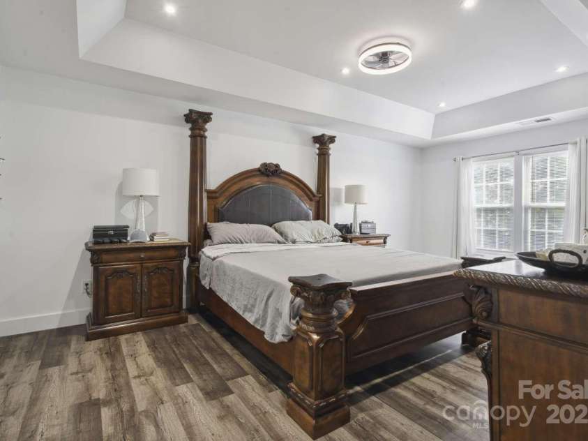 9954 Mitchell Glen Drive, Charlotte, NC 28277.  MLS# CAR4273008, YatesRealty ID 24463. 