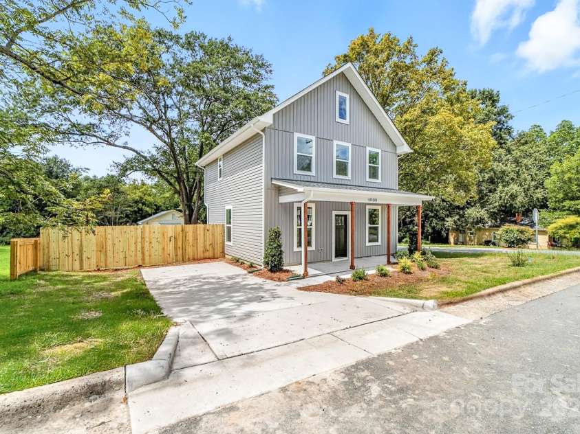 1008 Wilmouth Street, Shelby, NC 28152.  MLS# CAR4272231, YatesRealty ID 24464. 