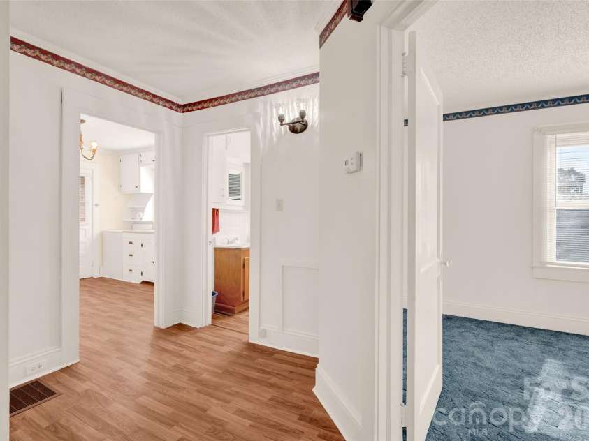 320 Cook Street, Mooresville, NC 28115.  MLS# CAR4382222, YatesRealty ID 24464. 
