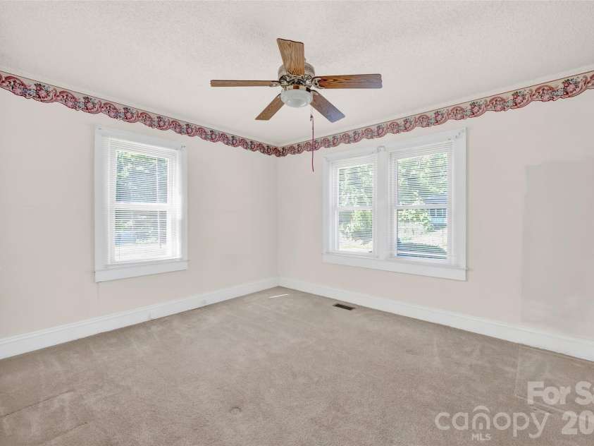 320 Cook Street, Mooresville, NC 28115.  MLS# CAR4382222, YatesRealty ID 24464. 