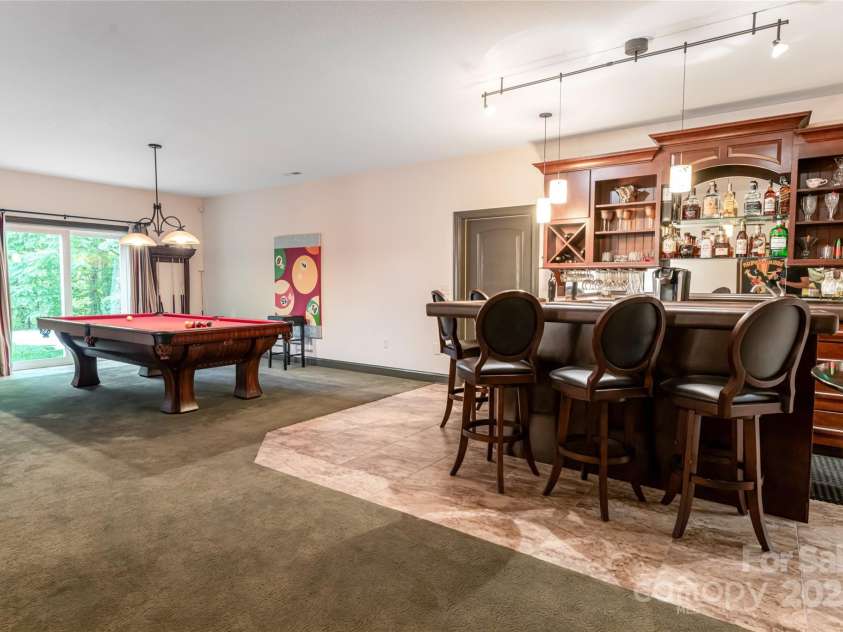 300 White Pine Drive, Hendersonville, NC 28739.  MLS# CAR4276487, YatesRealty ID 24466. 