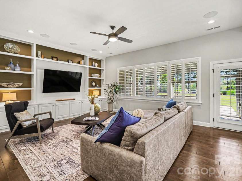 3100 Winged Teal Court, Belmont, NC 28012.  MLS# CAR4380600, YatesRealty ID 24466. 