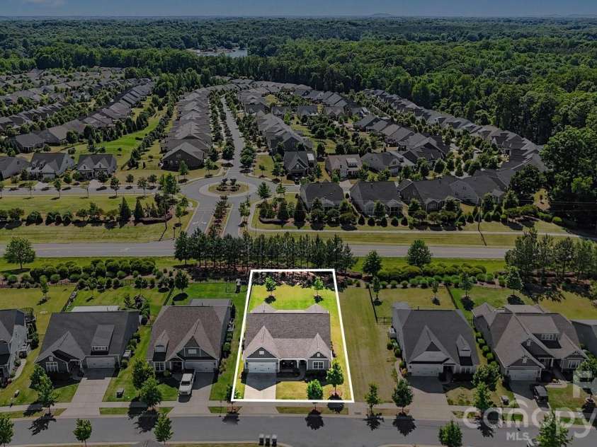 3100 Winged Teal Court, Belmont, NC 28012.  MLS# CAR4380600, YatesRealty ID 24466. 
