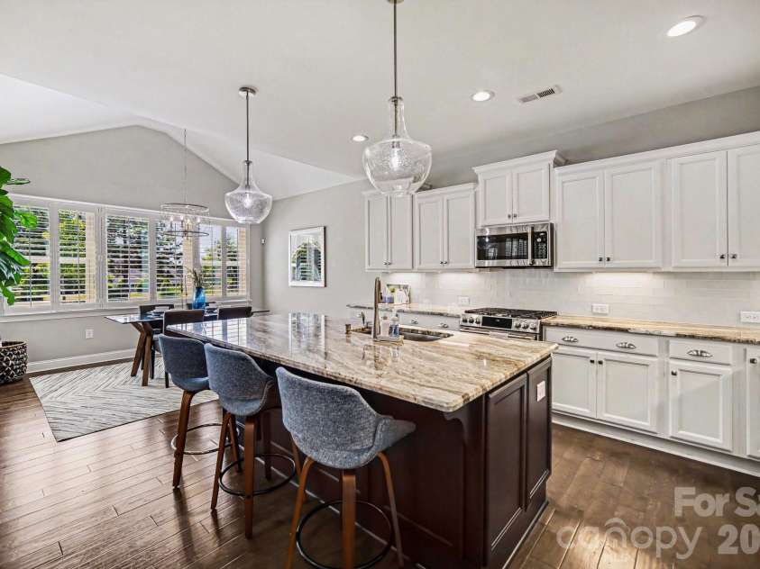 3100 Winged Teal Court, Belmont, NC 28012.  MLS# CAR4380600, YatesRealty ID 24466. Expansive Kitchen, open floor plan.