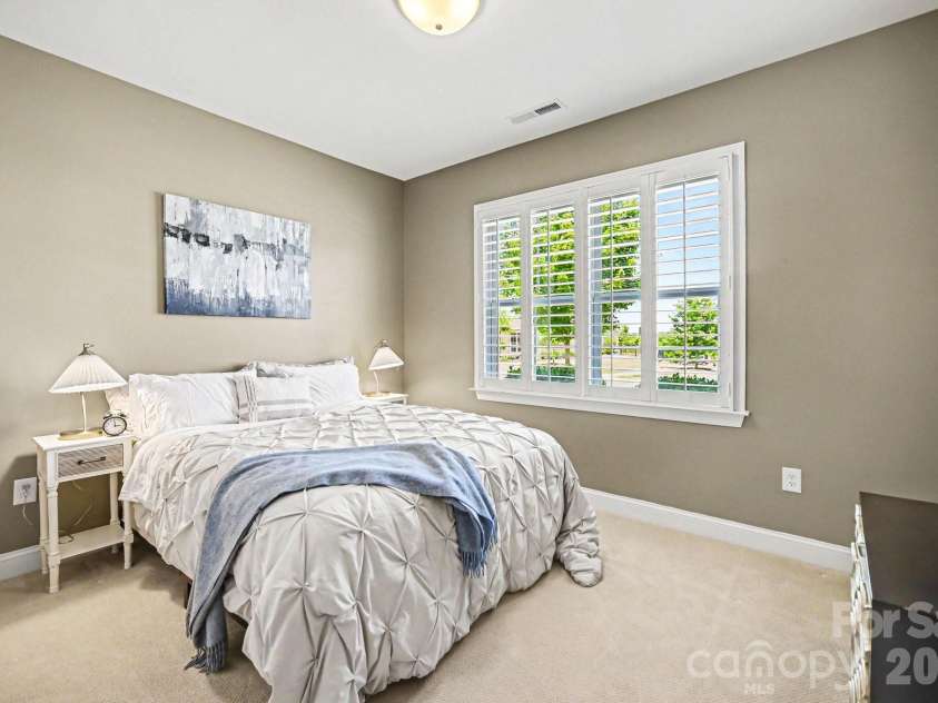 3100 Winged Teal Court, Belmont, NC 28012.  MLS# CAR4380600, YatesRealty ID 24466. Secondary Bedroom ensuite bath