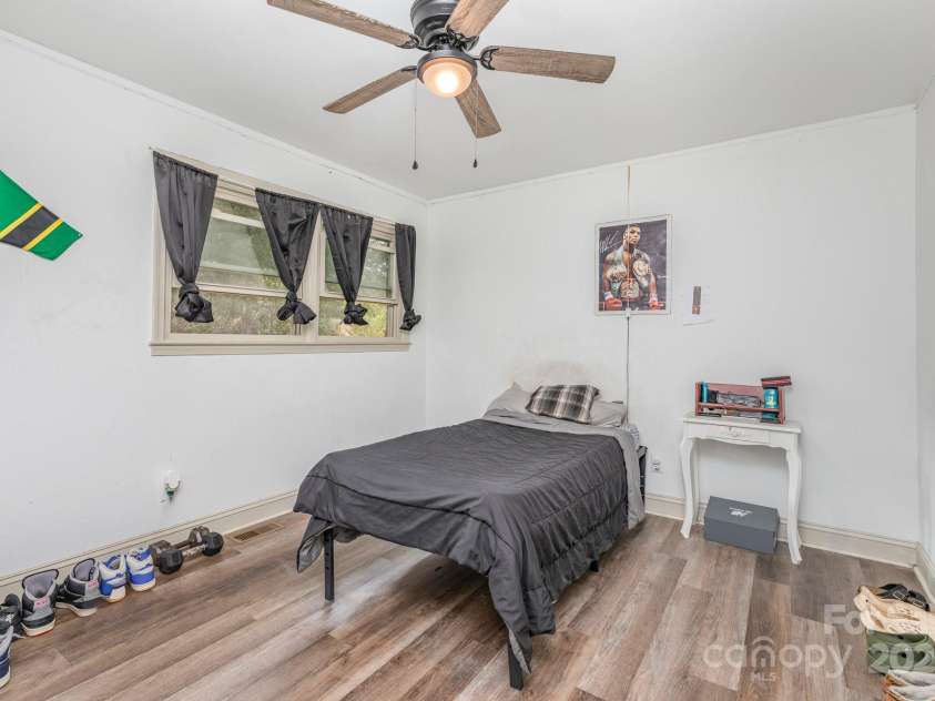 1520 Calder Lane, Clover, SC 29710.  MLS# CAR4302675, YatesRealty ID 24467. 