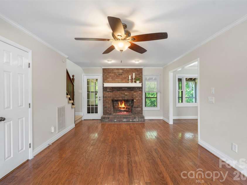 1152 Crestmont Drive, Concord, NC 28025.  MLS# CAR4384071, YatesRealty ID 24468. 