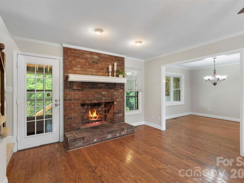 1152 Crestmont Drive, Concord, NC 28025.  MLS# CAR4384071, YatesRealty ID 24468. 