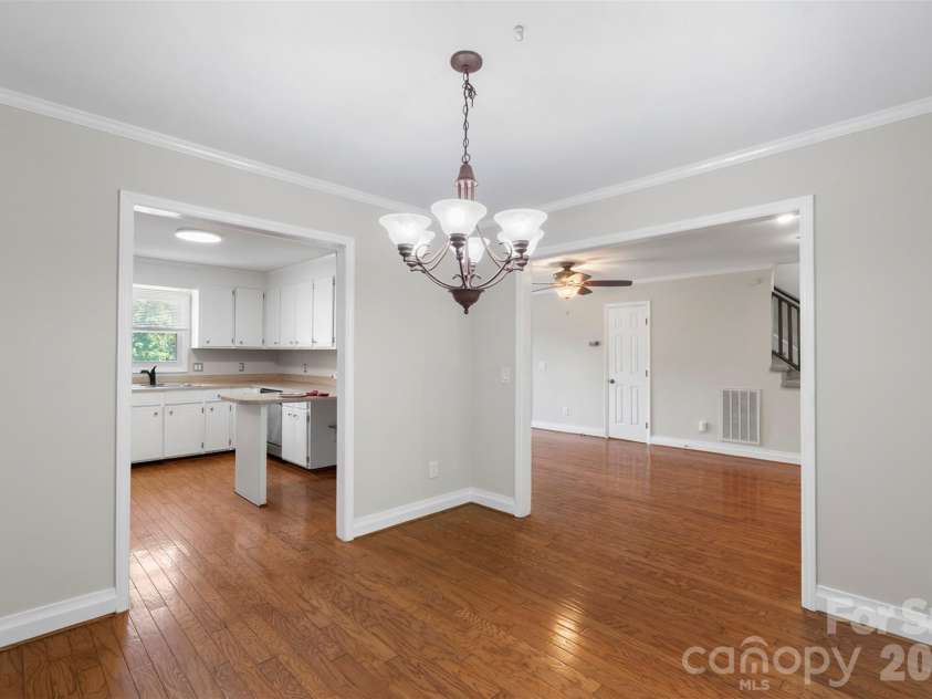 1152 Crestmont Drive, Concord, NC 28025.  MLS# CAR4384071, YatesRealty ID 24468. 