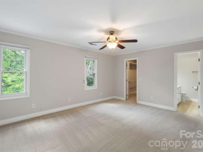 1152 Crestmont Drive, Concord, NC 28025.  MLS# CAR4384071, YatesRealty ID 24468. 