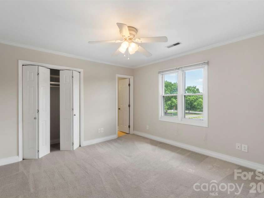 1152 Crestmont Drive, Concord, NC 28025.  MLS# CAR4384071, YatesRealty ID 24468. 
