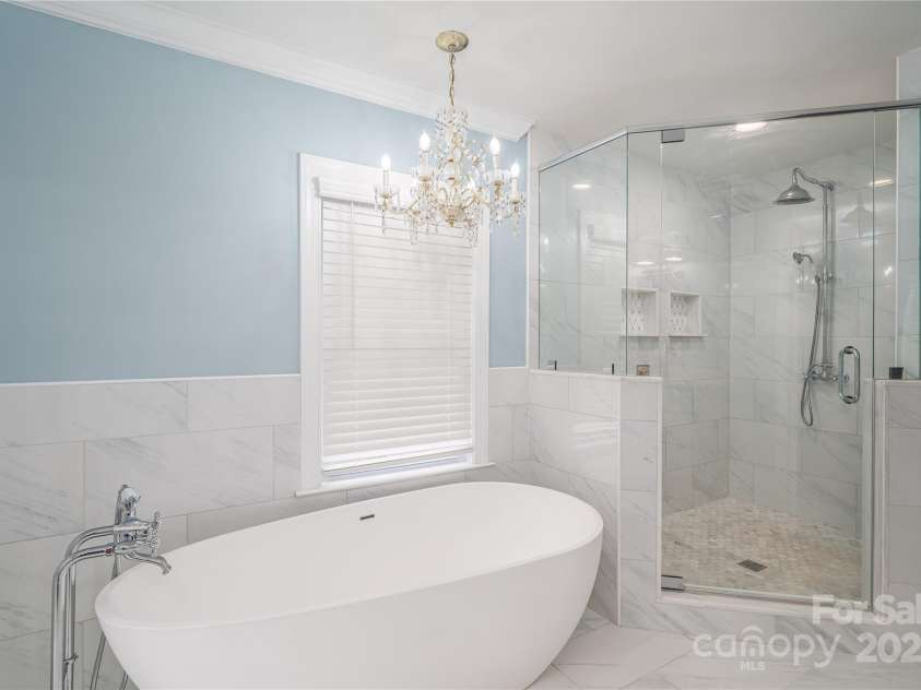 806 South Point Road, Belmont, NC 28012.  MLS# CAR4276797, YatesRealty ID 24468. 