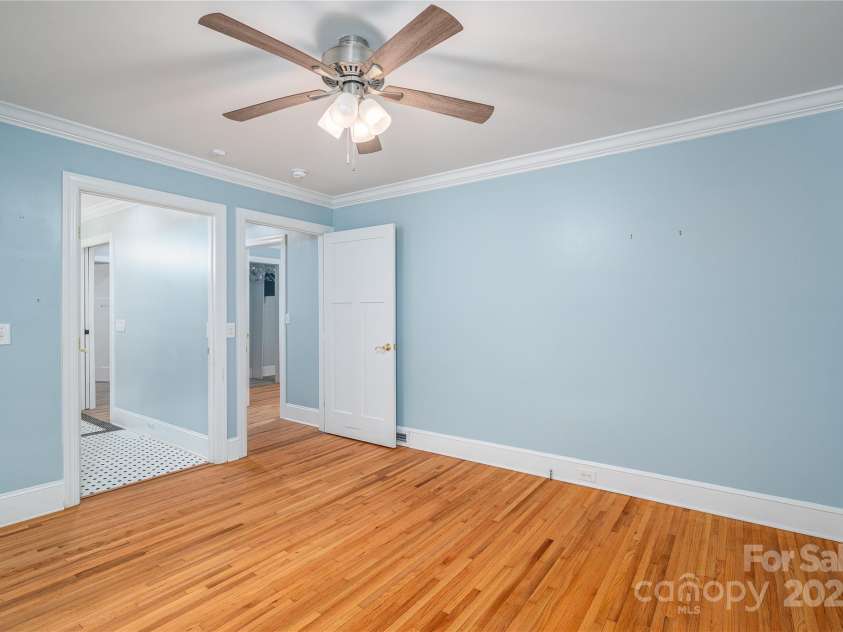 806 South Point Road, Belmont, NC 28012.  MLS# CAR4276797, YatesRealty ID 24468. 