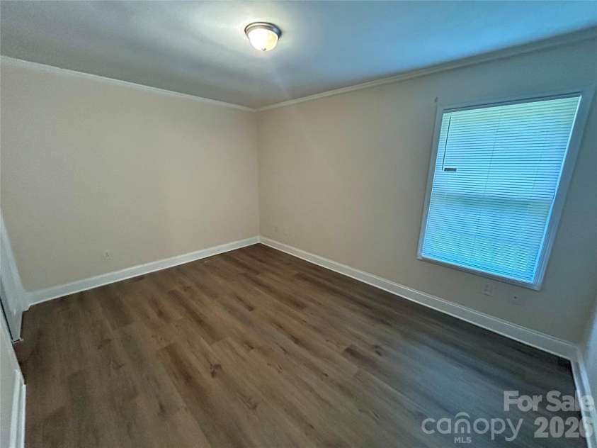 403 Stirrup Court, Charlotte, NC 28215.  MLS# CAR4384841, YatesRealty ID 24469. 