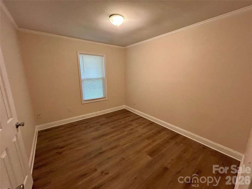 403 Stirrup Court, Charlotte, NC 28215.  MLS# CAR4384841, YatesRealty ID 24469. 
