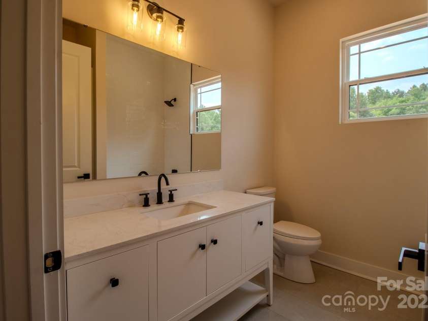 1370 Coppergate Drive, Salisbury, NC 28147.  MLS# CAR4235977, YatesRealty ID 2447. 2nd Bathroom