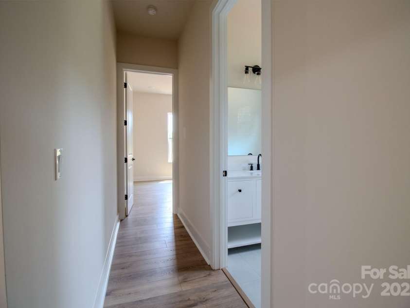 1370 Coppergate Drive, Salisbury, NC 28147.  MLS# CAR4235977, YatesRealty ID 2447. Hallway