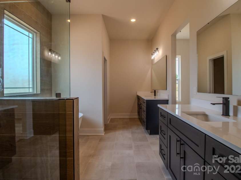 1370 Coppergate Drive, Salisbury, NC 28147.  MLS# CAR4235977, YatesRealty ID 2447. Primary Bathroom