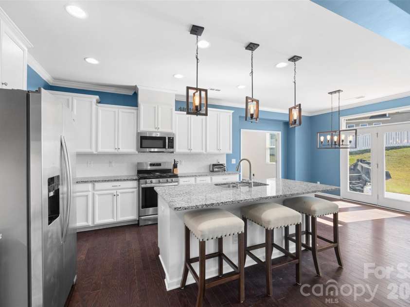 15234 Red Canoe Way, Charlotte, NC 28278.  MLS# CAR4310224, YatesRealty ID 2447. 