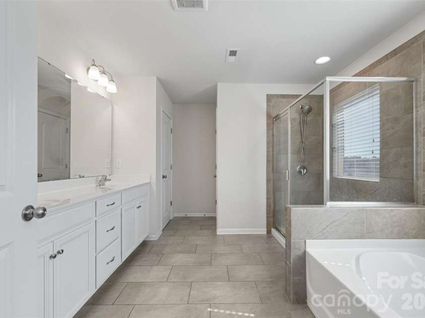 15234 Red Canoe Way, Charlotte, NC 28278.  MLS# CAR4310224, YatesRealty ID 2447. 