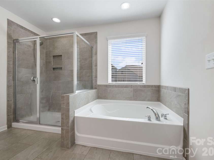 15234 Red Canoe Way, Charlotte, NC 28278.  MLS# CAR4310224, YatesRealty ID 2447. 