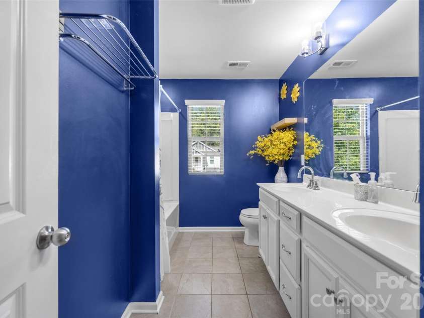 15234 Red Canoe Way, Charlotte, NC 28278.  MLS# CAR4310224, YatesRealty ID 2447. 