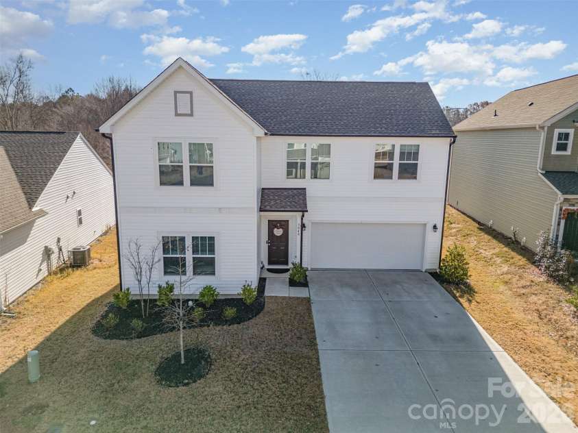 3048 Pinehills Way, Mount Holly, NC 28120.  MLS# CAR4322547, YatesRealty ID 2447. 