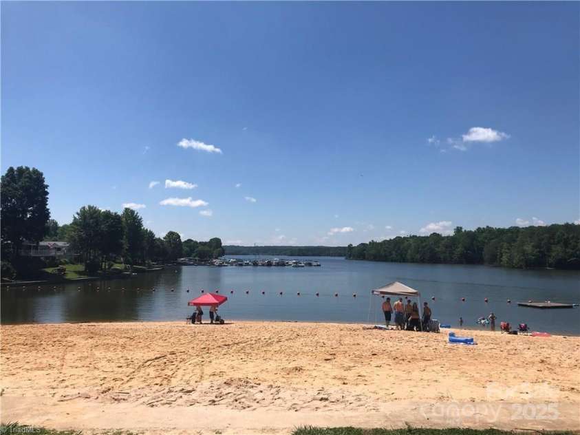 111 Deerfield Drive, New London, NC 28127.  MLS# CAR4276540, YatesRealty ID 24470. 