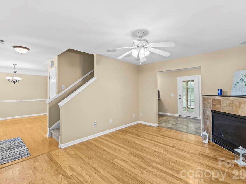 8119 Poplar Grove Circle, Waxhaw, NC 28173.  MLS# CAR4383969, YatesRealty ID 24470. 