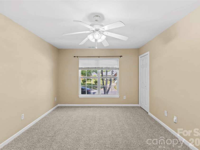 8119 Poplar Grove Circle, Waxhaw, NC 28173.  MLS# CAR4383969, YatesRealty ID 24470. 