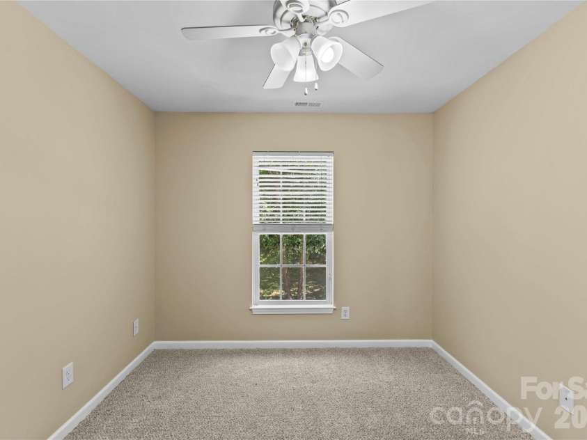 8119 Poplar Grove Circle, Waxhaw, NC 28173.  MLS# CAR4383969, YatesRealty ID 24470. 