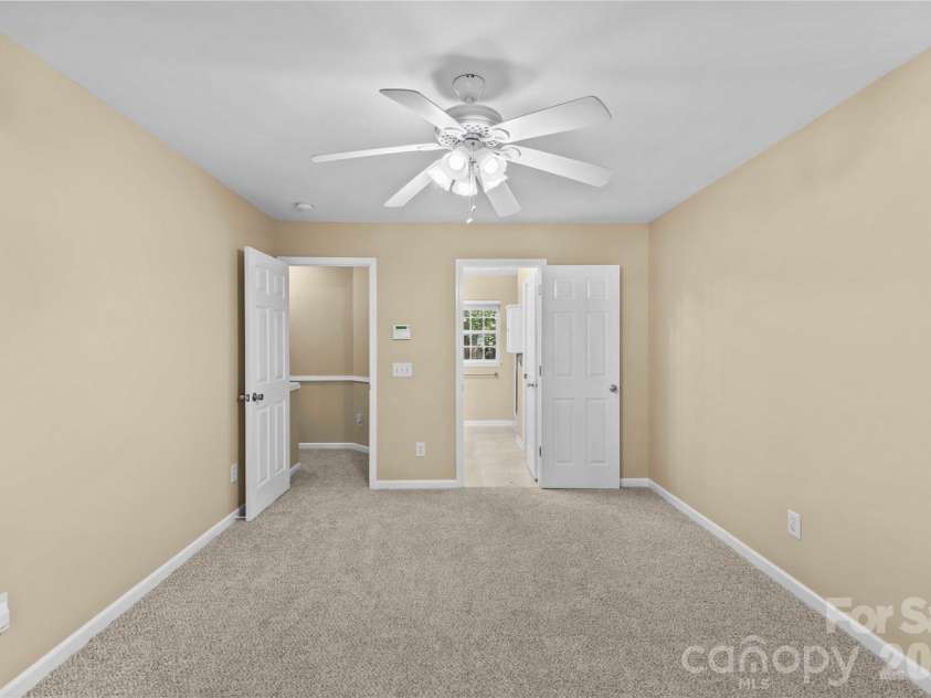 8119 Poplar Grove Circle, Waxhaw, NC 28173.  MLS# CAR4383969, YatesRealty ID 24470. 