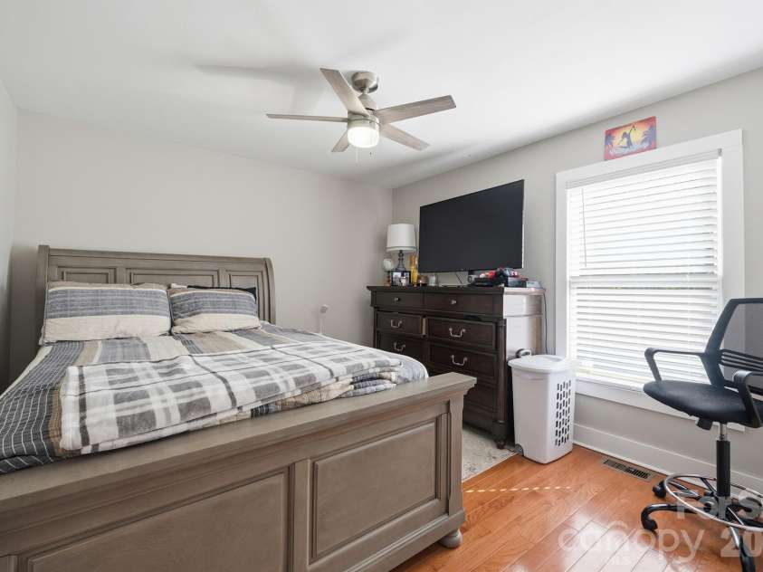 209 Frontier Circle, China Grove, NC 28023.  MLS# CAR4330628, YatesRealty ID 24471. 2nd Bedroom