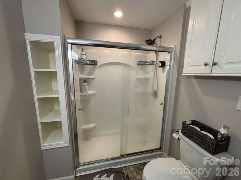 209 Frontier Circle, China Grove, NC 28023.  MLS# CAR4330628, YatesRealty ID 24471. Hall Bathroom