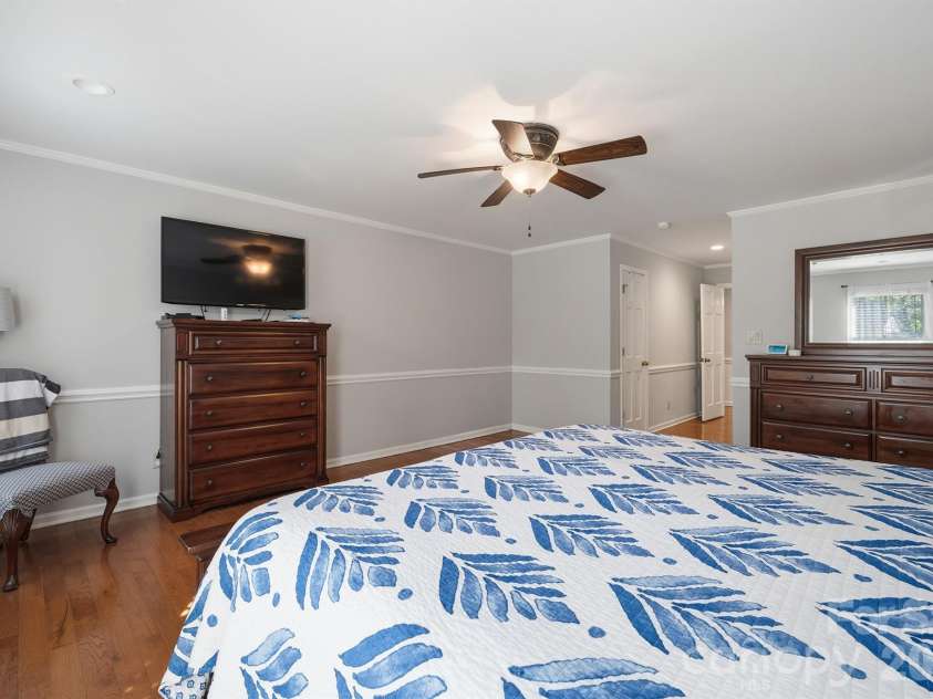 209 Frontier Circle, China Grove, NC 28023.  MLS# CAR4330628, YatesRealty ID 24471. Large Primary Bedroom